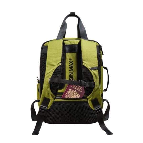 Bakpoki MEMPHIS 24L 40x30x20cm Stílhrein hönnun og fullkomin til að forðast auka handfarangursgjöld hjá flugfélögum eins og PLAY og Wizzair.Er með bólstrað fartölvu/tæknihólf,vatnsflöskuvasa og skipulaggs hólf með lyklaklemmu.Bakpokaólar með stillanlegri brjóstól og sólgleraugnalykkju.Festing til að hengja á ferðatösku.Bakpokinn er vatnsheldur og framleiddur úr endurunnum plastflöskum.