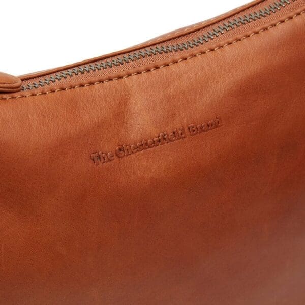 Þessi Redding leðurtaska frá The Chesterfield Brand hefur einstaka hönnun.