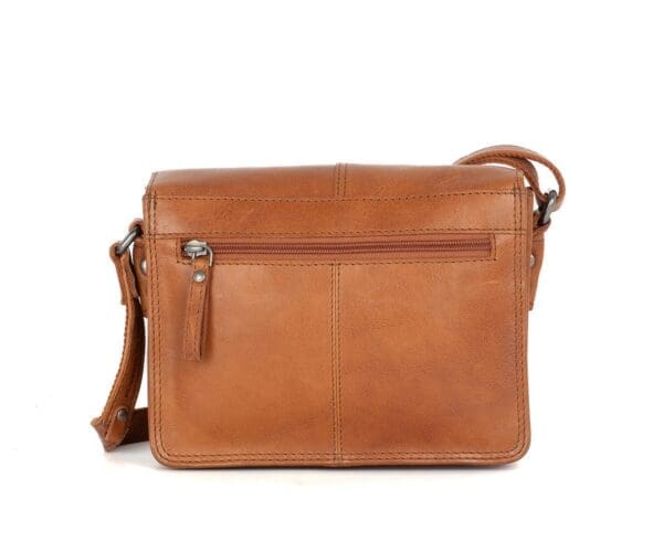 Spikes & Sparrow Leður Cross Body – Alaska –Brandy Cognac - Image 4
