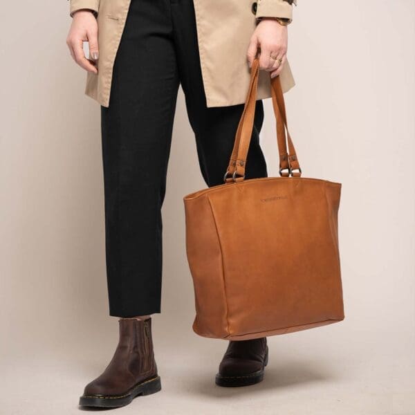 The Chesterfield Berlin Coníak 15.4" Tölvuhólf - Image 8